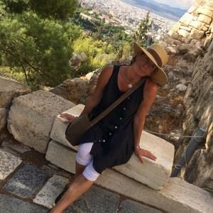 Meet your Posher, Nicola